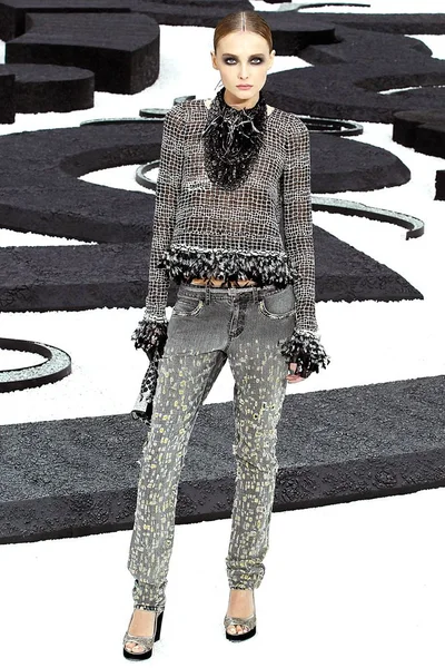 Look 33
